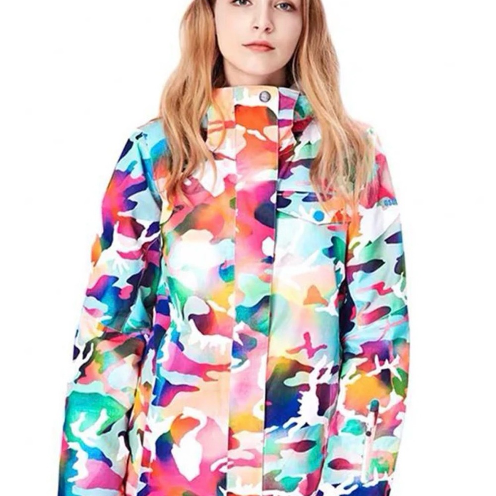 Gsou SnowWomen's Vibrant Camo Insulated Snow Jackets With Removable Hoodie small